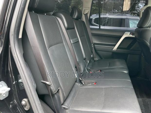 Toyota Land Cruiser Prado 2019 Black
