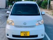 Toyota Porte 2005 White for sale