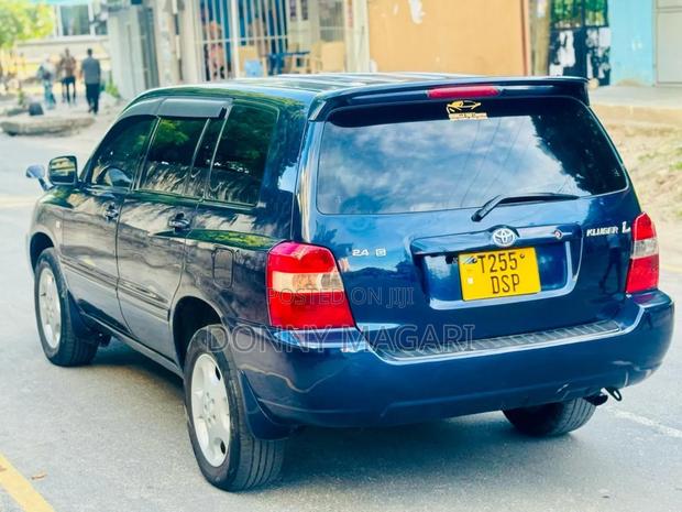 Toyota Kluger 2006 Blue