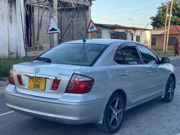 Toyota Premio 2006 Silver