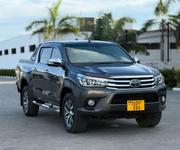 Toyota Hilux 2017 Gray for sale