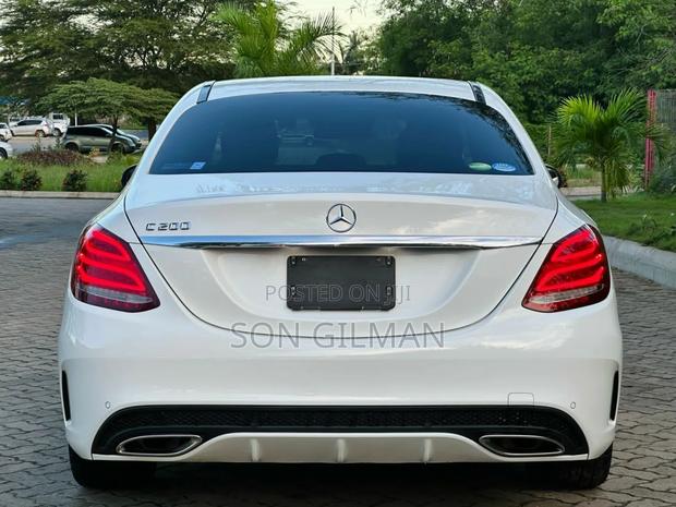 Mercedes-Benz C200 2015 White