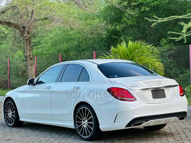 Mercedes-Benz C200 2015 White