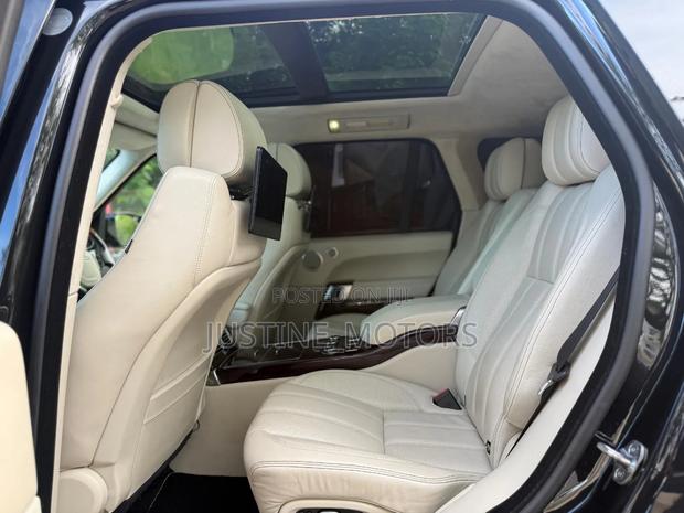 Land Rover Range Rover Vogue 2015 Black