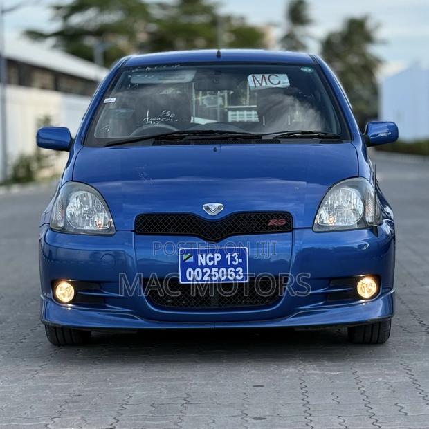 Toyota Vitz 2002 Blue