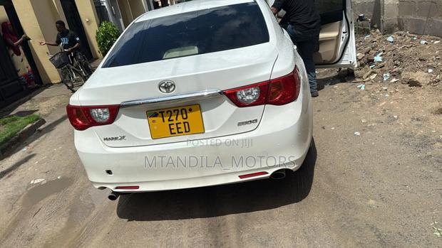 Toyota Mark X 2.5 AWD 2010 White