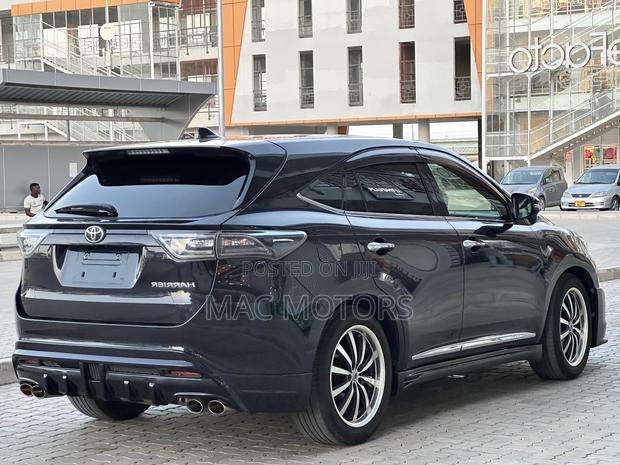Toyota Harrier 2.0 2014 Matt Black