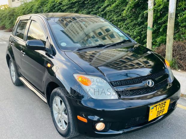 Toyota IST 2006 Black