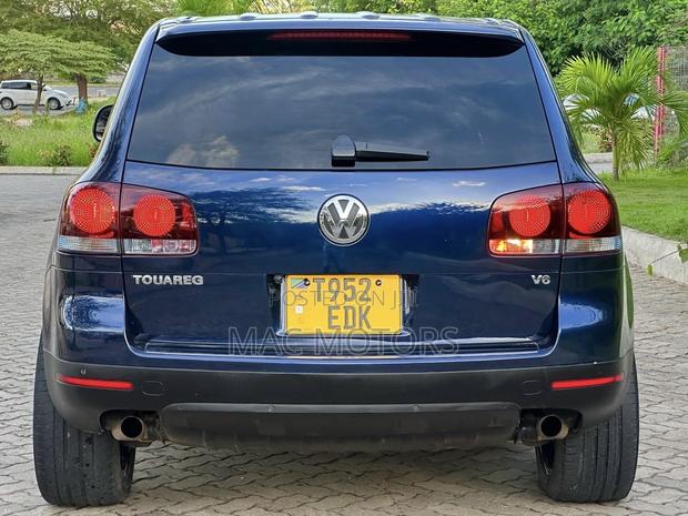 Volkswagen Touareg 2007 Blue