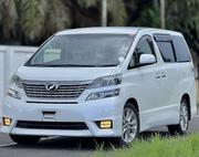 Toyota Vellfire 2010 White for sale