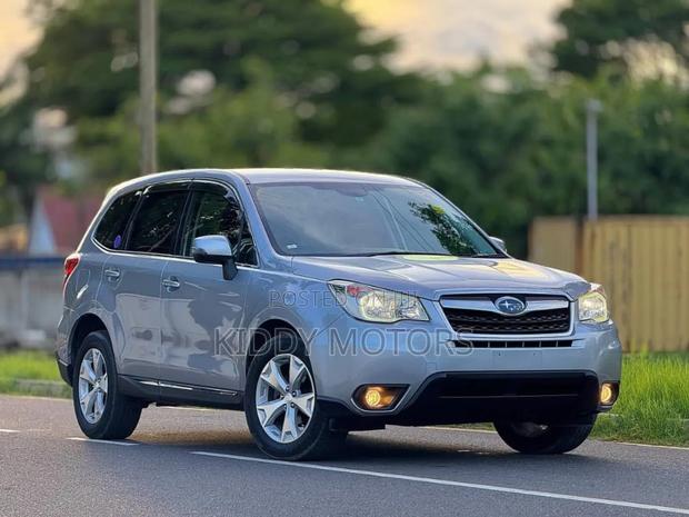Subaru Forester 2015 Silver