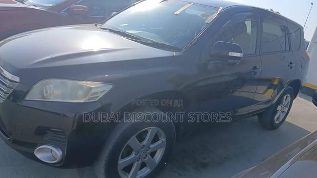 Toyota Vanguard 2011 Black