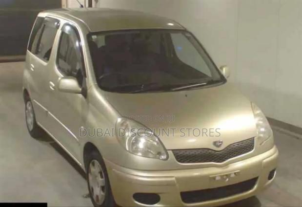 Toyota Fun Cargo 2009 White