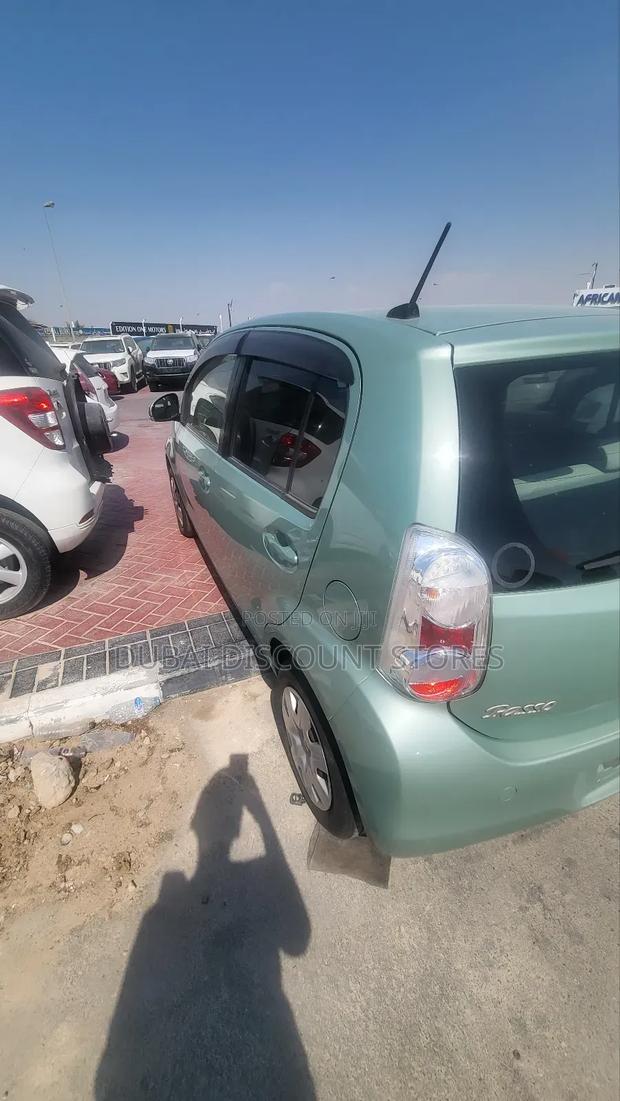 Toyota Passo 2011 Green