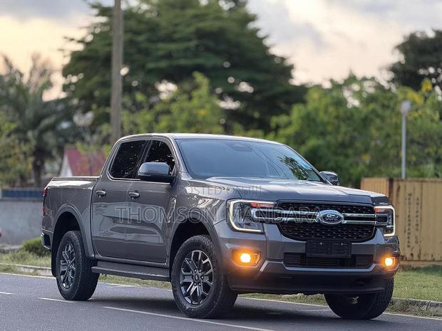 Ford Ranger Wildtrak 2023 Gray