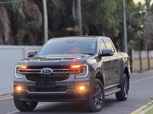 Ford Ranger Wildtrak 2023 Gray
