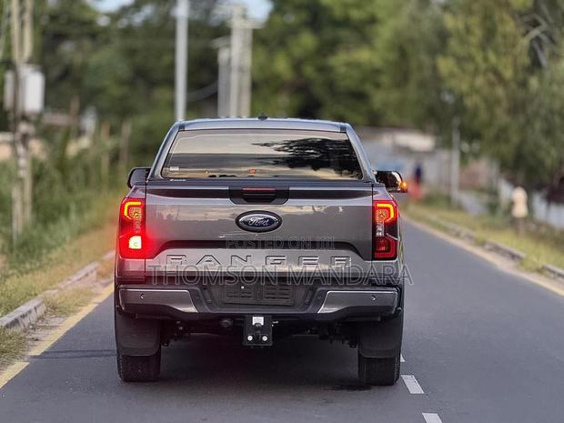 Ford Ranger Wildtrak 2023 Gray