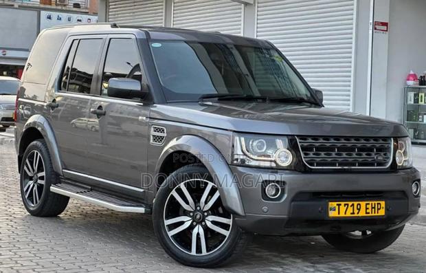 Land Rover Discovery 2009 Gray
