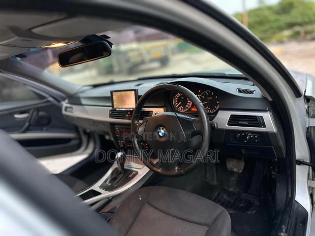 BMW 3 Series 2010 Silver