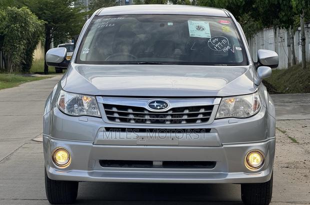 Subaru Forester 2012 Silver