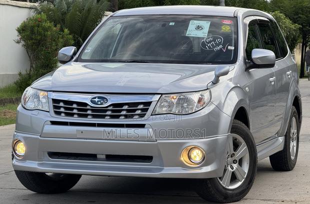 Subaru Forester 2012 Silver