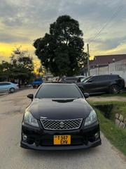 Toyota Crown 2013 Black for sale