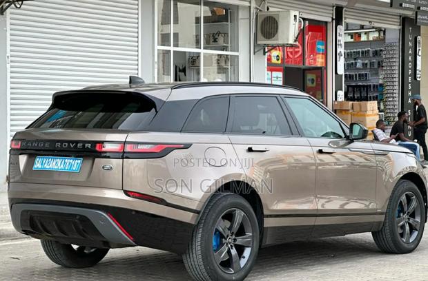 Land Rover Range Rover Velar 2018 Brown
