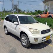 Toyota RAV4 1.8 2005 White for sale