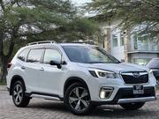 Subaru Forester 2019 White for sale