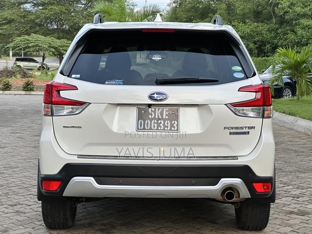 Subaru Forester 2019 White