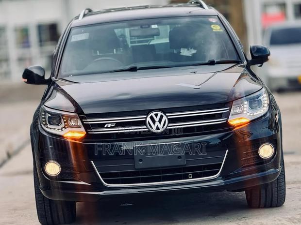 Volkswagen Tiguan 2012 Black