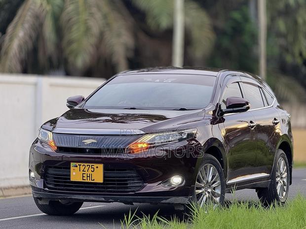 Toyota Harrier 2.0 2015 Black