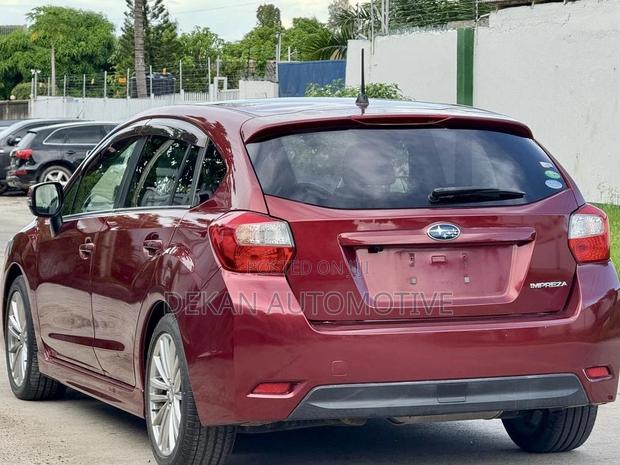 Subaru Impreza 2.0i 5-dr 2013 Brown