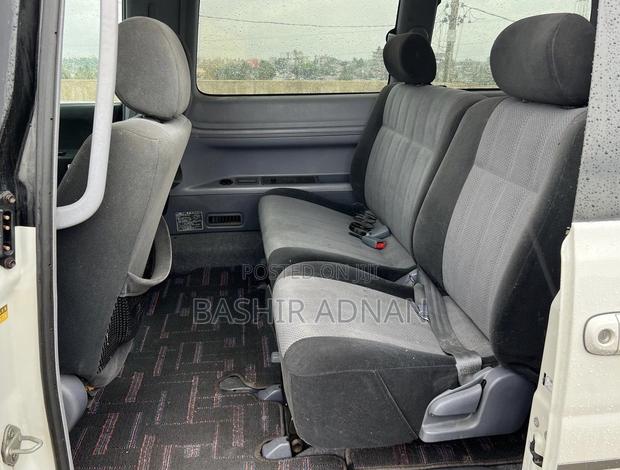 Toyota TownAce Noah 2000 White