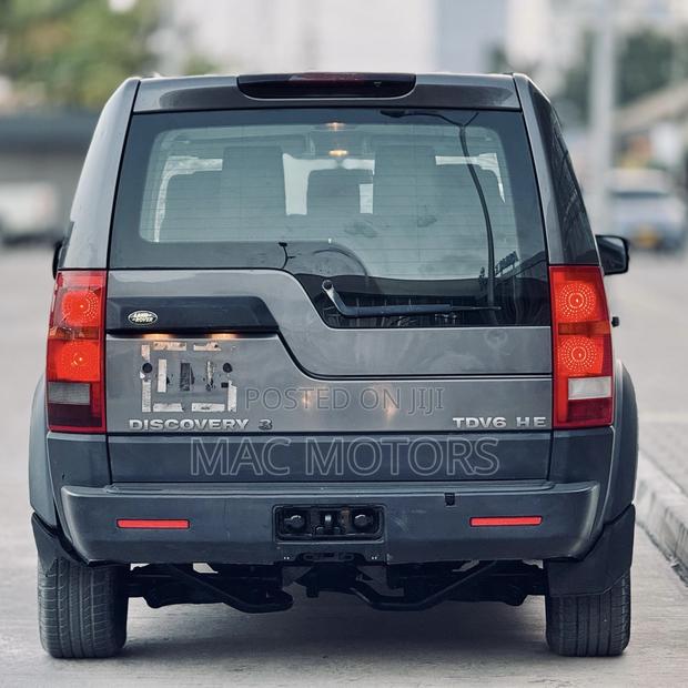 Land Rover Discovery 2005 Gray