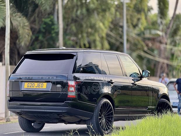Land Rover Range Rover Vogue 2015 Black