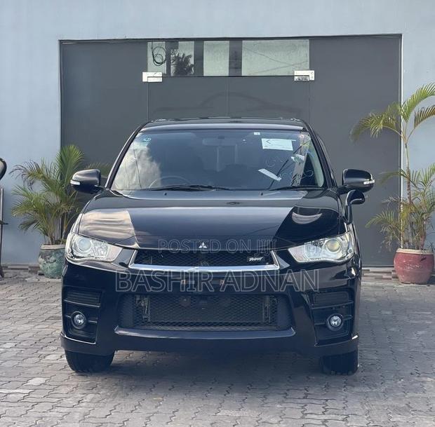 Mitsubishi Outlander ES 2011 Matt Black