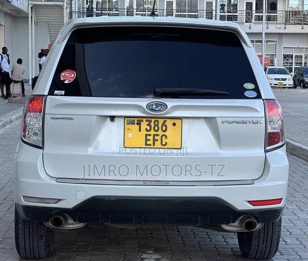 Subaru Forester 2009 White