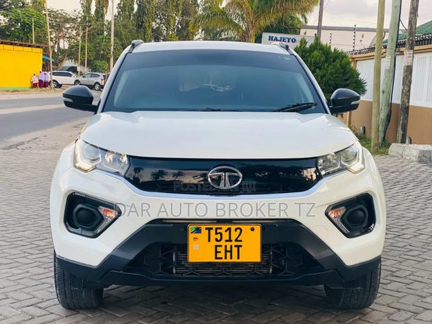 Tata Nexon 2021 White