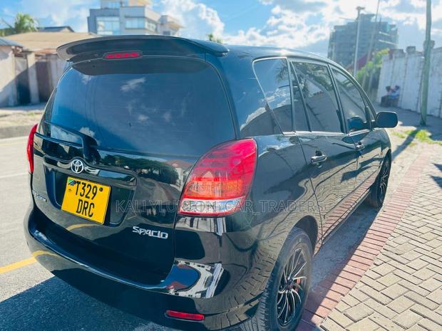 Toyota Corolla Spacio 2005 Black