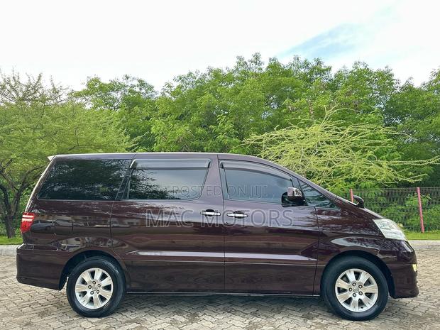 Toyota Alphard 2.4 Petrol FWD 2006 Burgundy