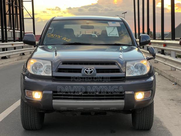 Toyota Hilux Surf 2006 Gray
