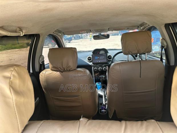 Toyota IST 2004 White