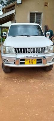 Toyota Land Cruiser Prado 2005 White for sale