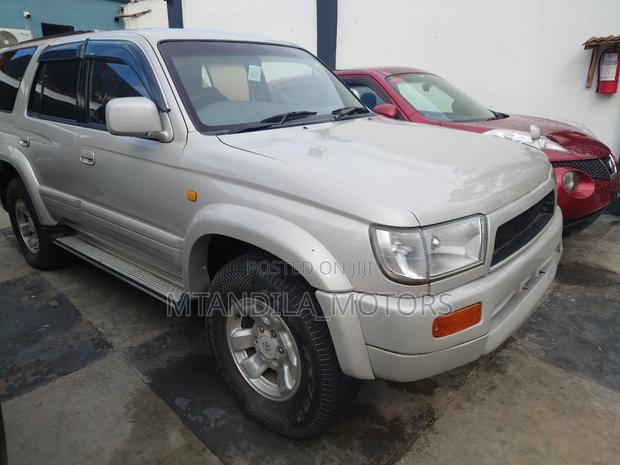 Toyota Hilux Surf 3.0DT 2003 Beige