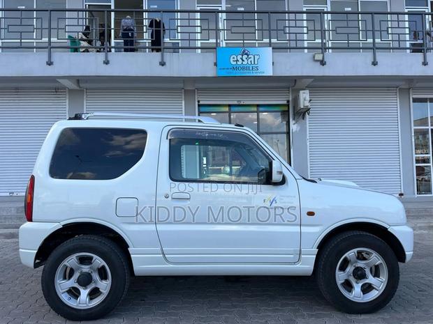 Suzuki Jimny 2003 Pink