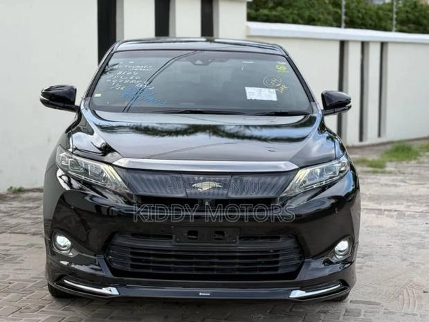 Toyota Harrier 2.0 4WD 2015 Black