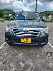 Toyota Hilux 2013 Gray for sale