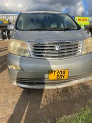 Toyota Alphard 2005 Gold for sale