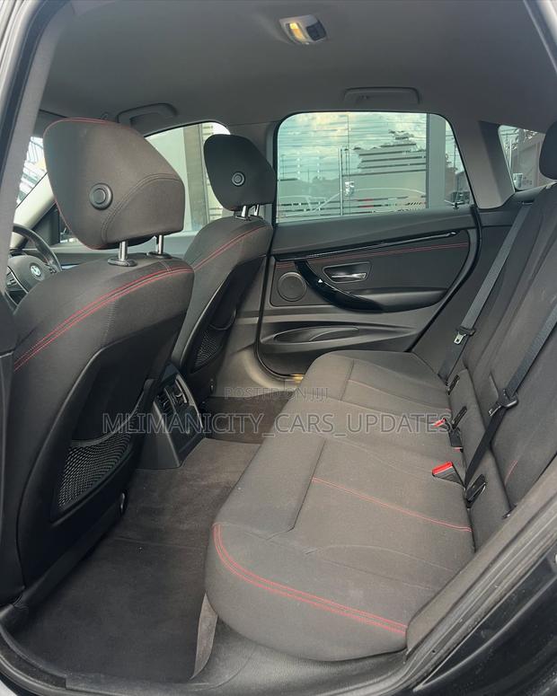 BMW 3 Series 320i RWD 2014 Black